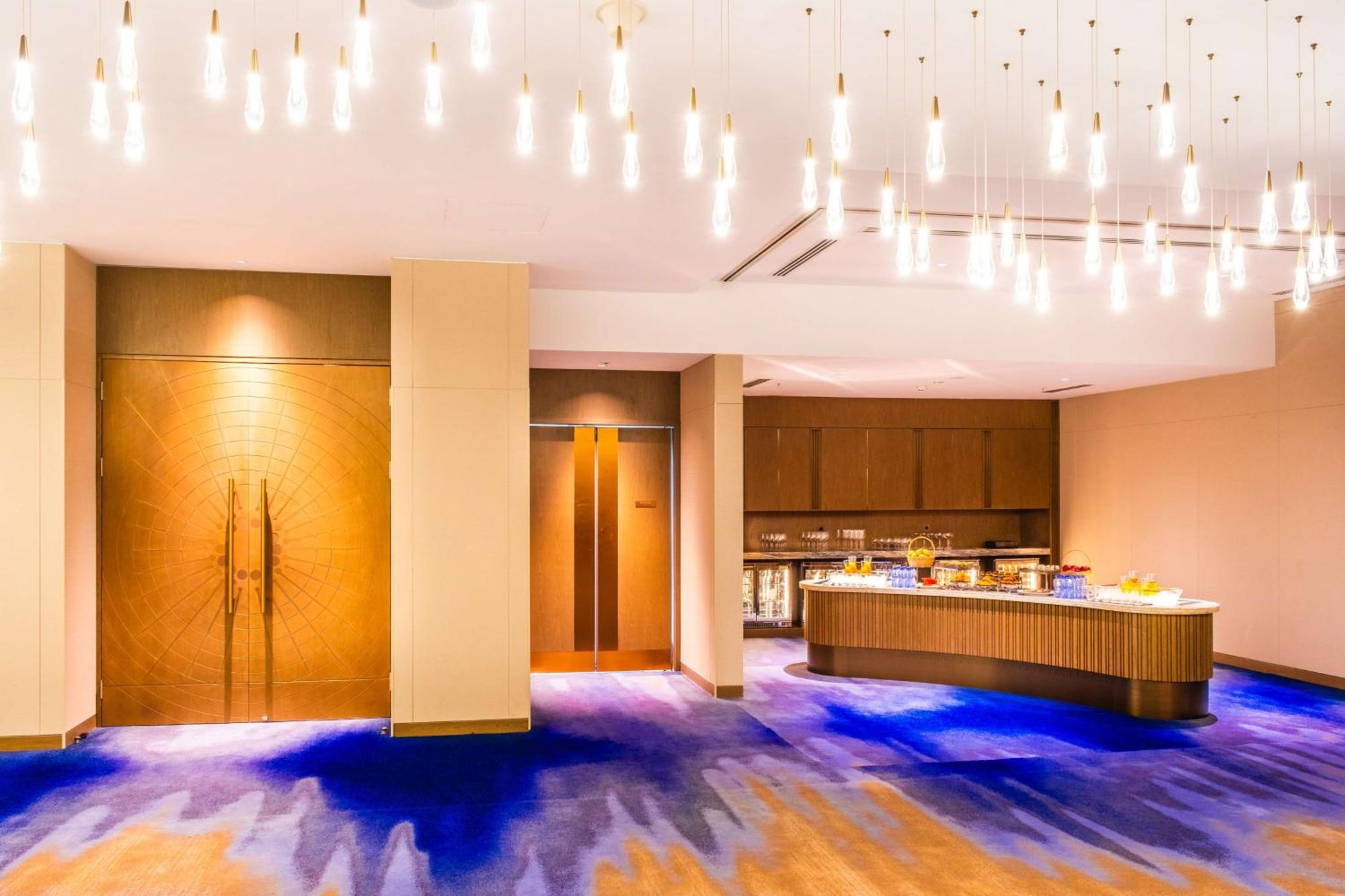 Hilton Kinshasa Hotell Eksteriør bilde