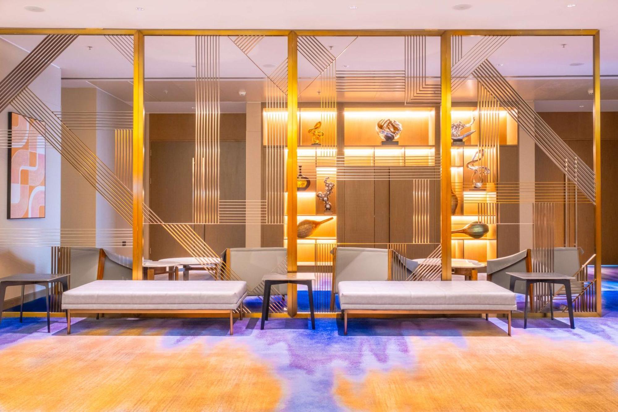Hilton Kinshasa Hotell Eksteriør bilde