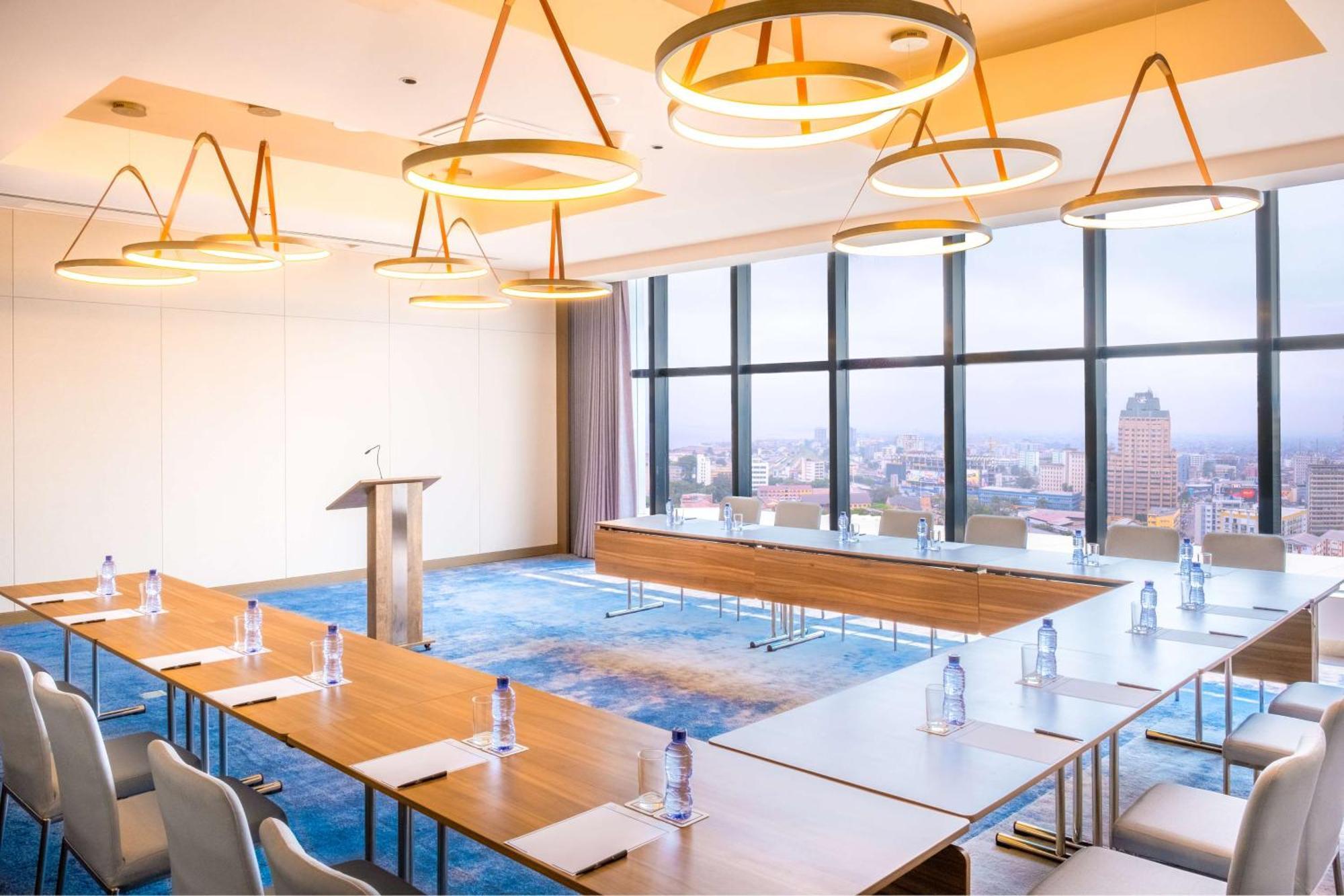 Hilton Kinshasa Hotell Eksteriør bilde