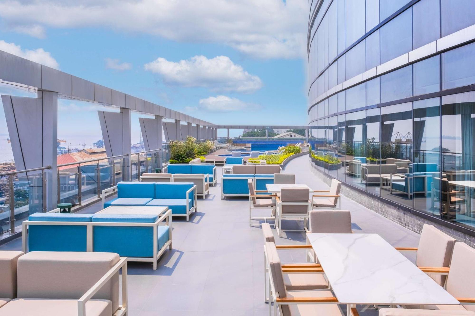 Hilton Kinshasa Hotell Eksteriør bilde