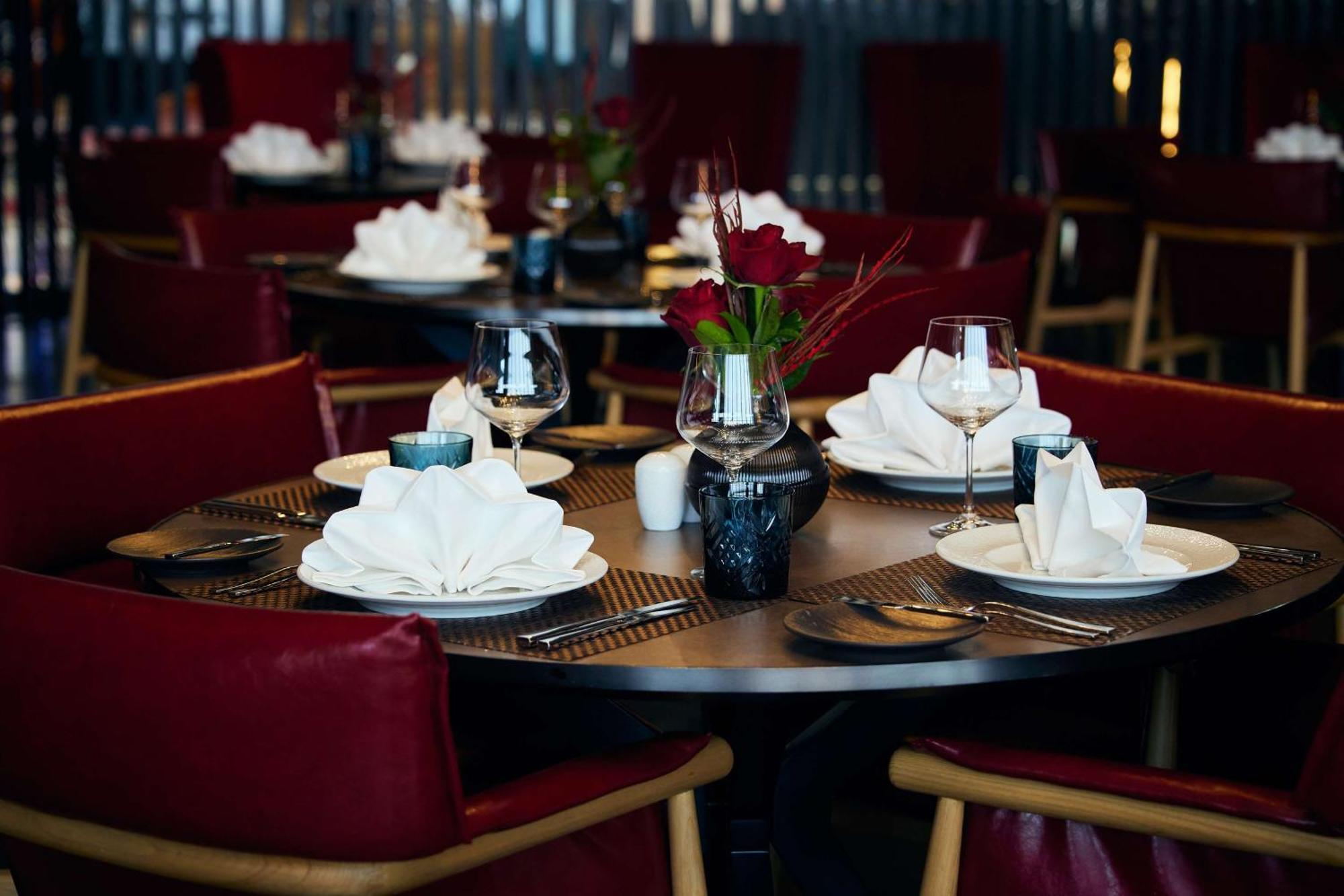 Hilton Kinshasa Hotell Eksteriør bilde